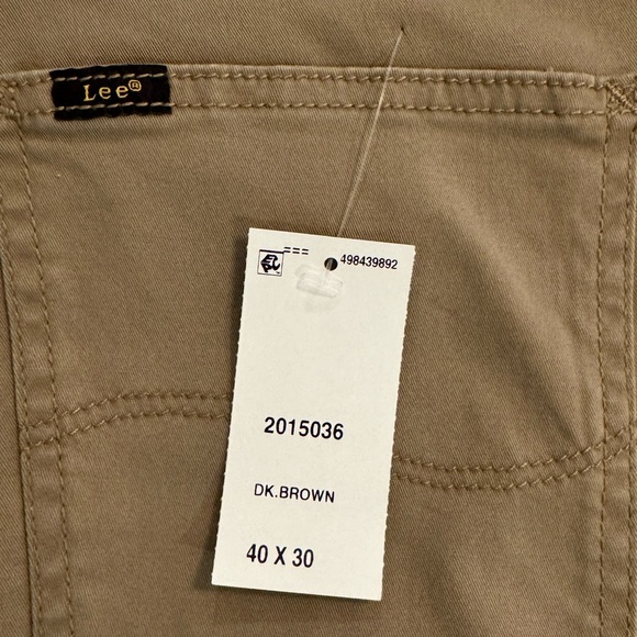 NWT Lee Extreme Motion Straight Fit Pants, Size 40x30 - Picture 7 of 10